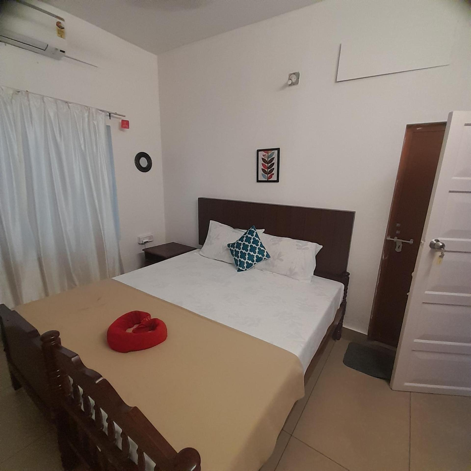 Mother Tree Inn Kochi Exterior foto